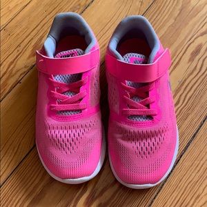 Nike Free RN Sneakers Little Girl Size 13